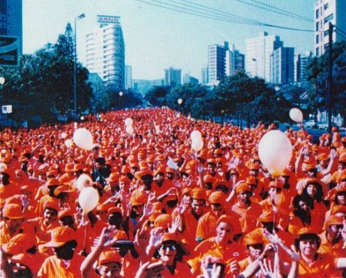 Desfile na Av. Afonso Pena - aniversário da SLU em 1996