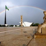 A praça não é do povo