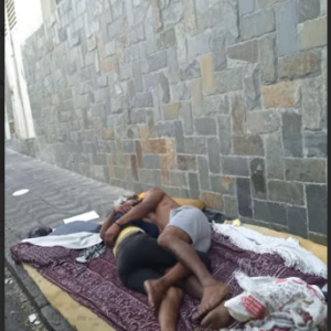 Sob essas marquises img