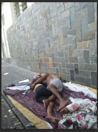 Sob essas marquises img